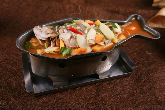 冬陰木瓜煮鱸魚