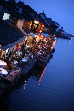 古鎮(zhèn)水上餐廳