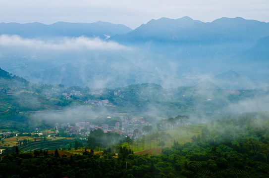 山村