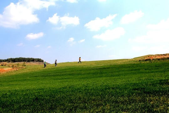 游山玩水