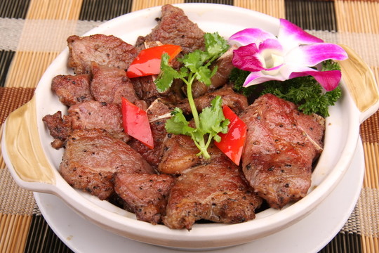 缽酒牛仔骨