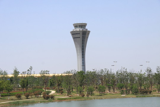 新橋國(guó)際機(jī)場(chǎng)