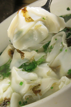 招牌大餛飩