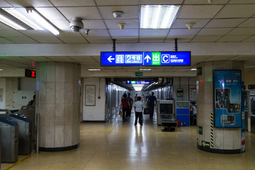 地鐵換乘通道