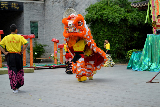 舞獅
