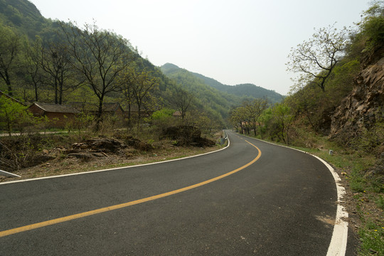 山間公路