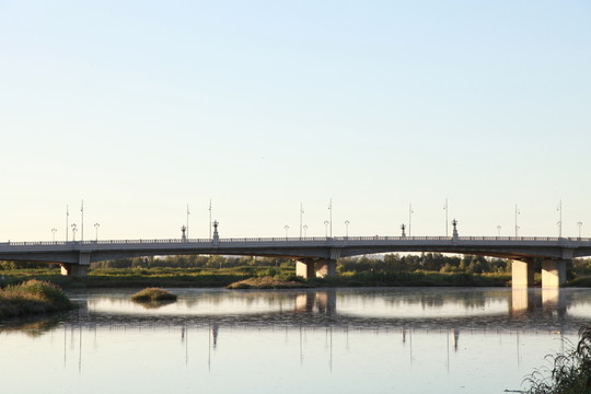 江橋