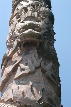 龍頭石雕
