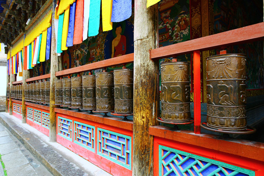 青海西寧塔爾寺轉(zhuǎn)經(jīng)輪