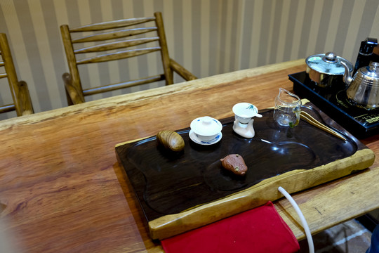 茶臺(tái)