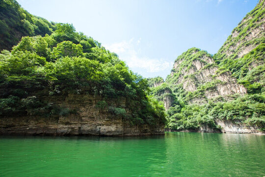 龍慶峽