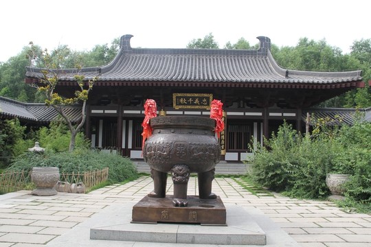 濟(jì)南秦瓊祠香爐 亭子