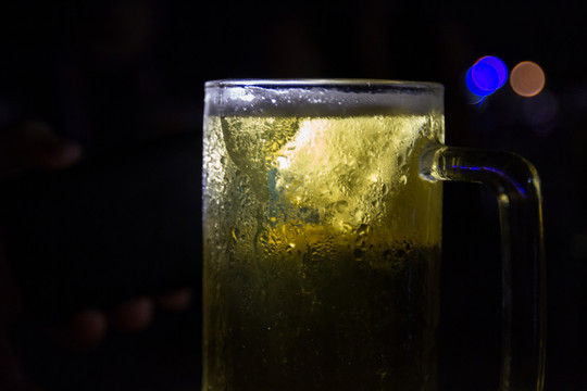 通透的啤酒