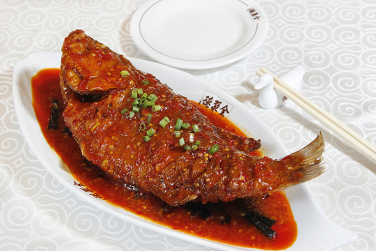 茄香鱸魚