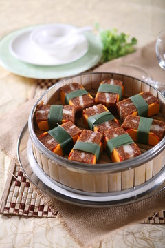 醬香籠仔肉