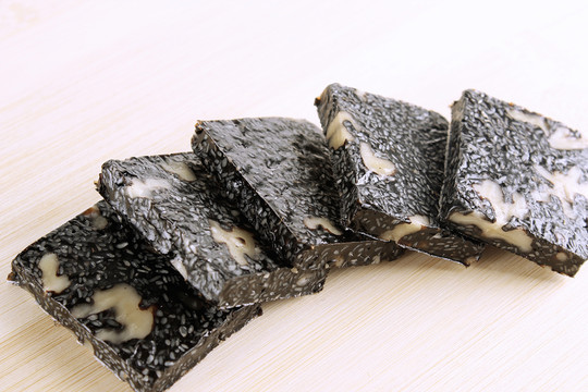 阿膠固元膏