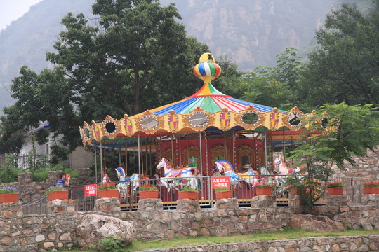 旋轉(zhuǎn)木馬