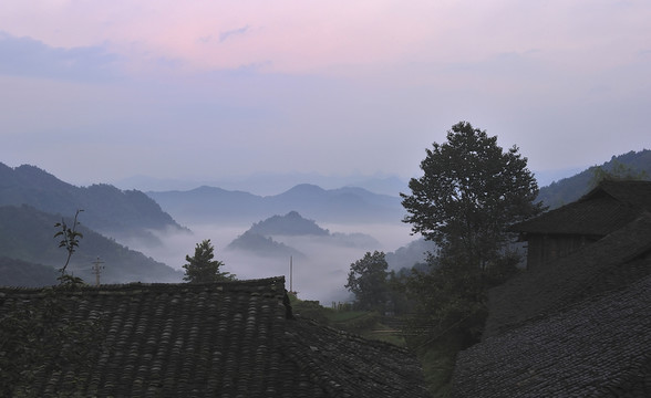 苗鄉(xiāng)