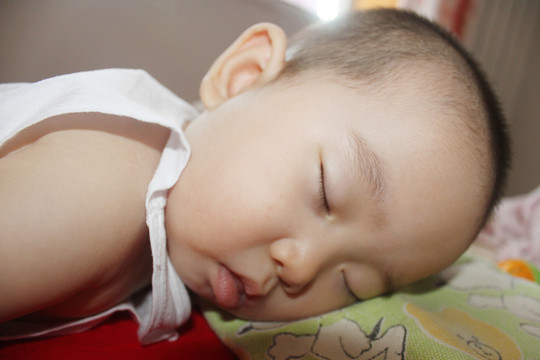 甜睡的嬰兒