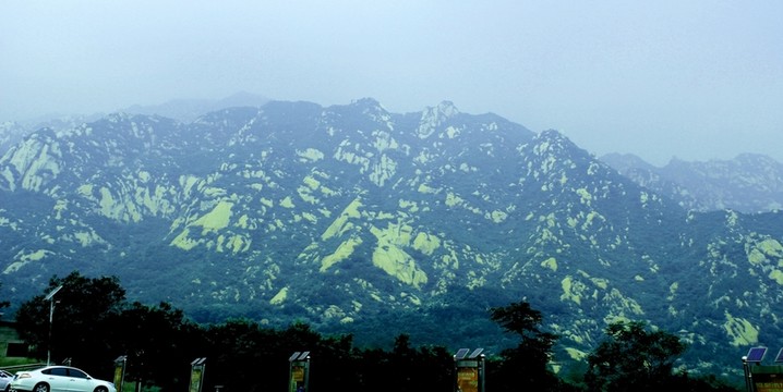 鳳凰嶺景區(qū)石山