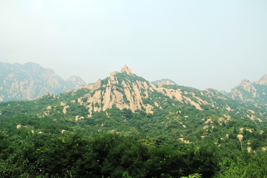 鳳凰嶺景區(qū)石山