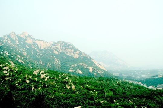 鳳凰嶺景區(qū)石山