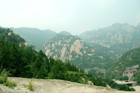 鳳凰嶺景區(qū)石山