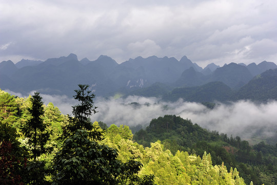重山云海
