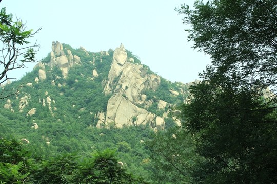 鳳凰嶺景區(qū)石山