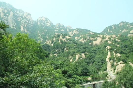 鳳凰嶺景區(qū)石山