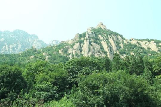 鳳凰嶺景區(qū)石山