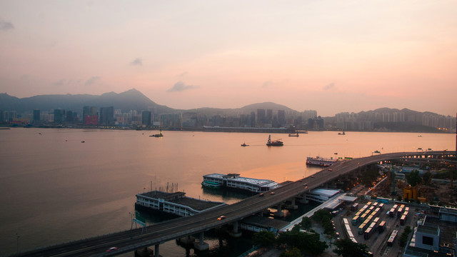 維多利亞港的早晨