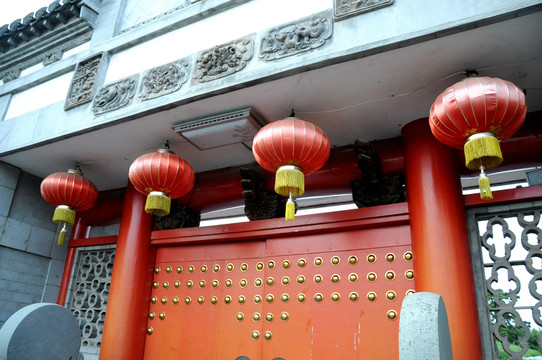 徽派建筑 大門紅燈籠