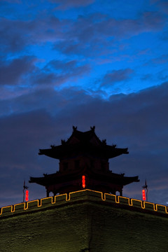 城樓夜魅