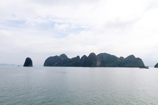 越南下龍灣 海上桂林風光