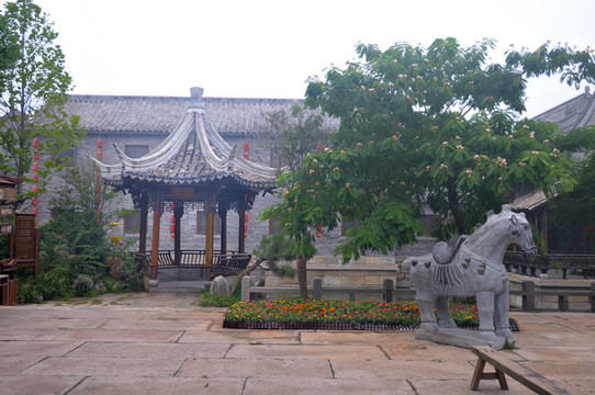 臺(tái)兒莊街景