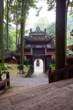 青城山乾清宮階梯