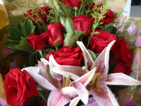 紅玫瑰 百合