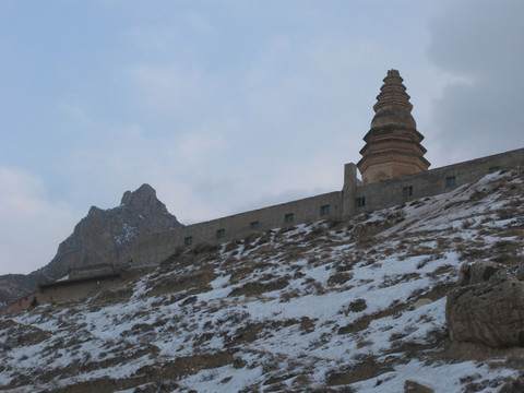 佛塔