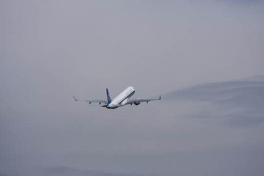 飛機(jī) 起飛
