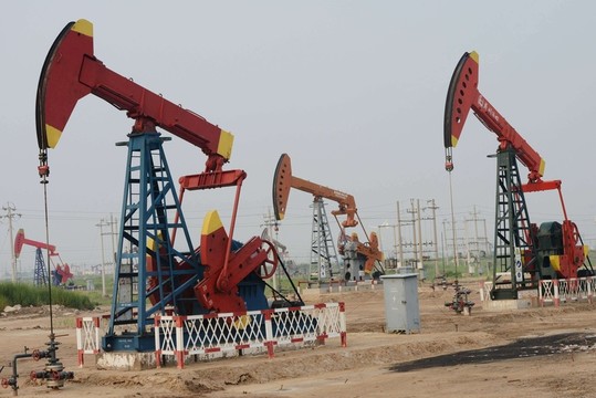 油田抽油機(jī)