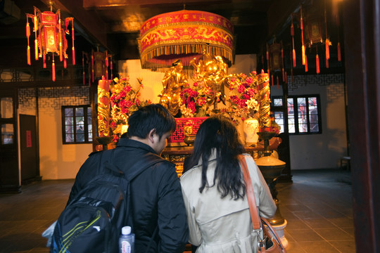 寒山寺進(jìn)香