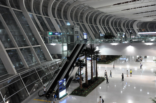 機(jī)場(chǎng)建筑內(nèi)景