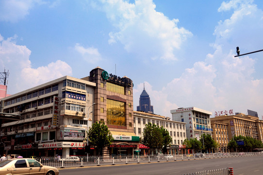 合肥長(zhǎng)江路街景