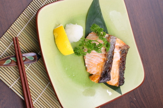 三文魚料理