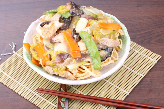 素炒青菜蓋澆面