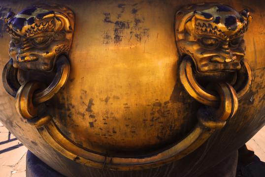 故宮 銅水缸 獸首銜環(huán)