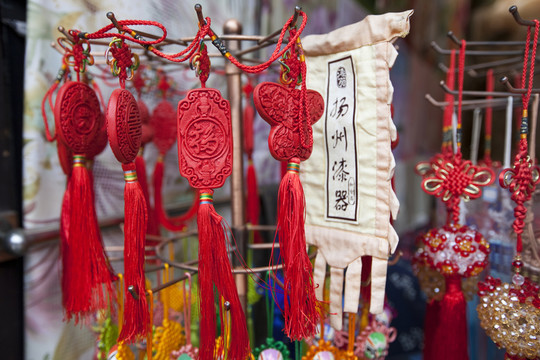 揚州東關(guān)街 民俗商鋪 中國結(jié)