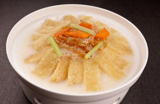 蝦干粉絲煮浮皮