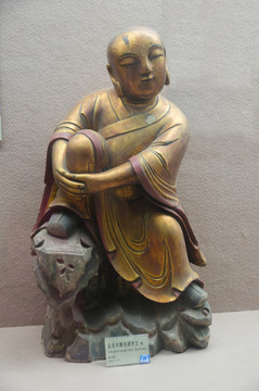 金漆木雕抱膝羅漢